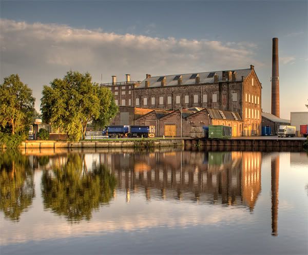 [img width=600 height=498]http://i210.photobucket.com/albums/bb106/ACAB_81/KopievanIMG_6566_67_68_70_71tonemap.jpg?t=1189697126[/img]