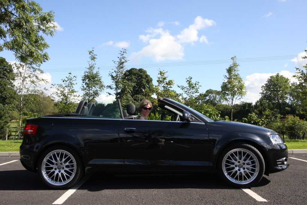 IMAGE: http://i210.photobucket.com/albums/bb108/M5man/IMG_1974a.jpg