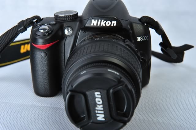 Nikon D3000 kit 18-55mm VR giá 4trx