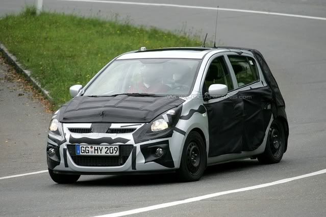 Hyundai i20 Updated Photos