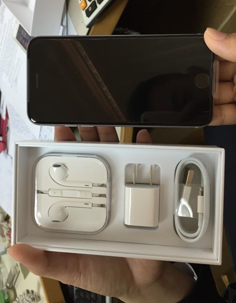 ,TPHCM- IPhone 6,GOLD 16GB, sealed, chưa Active-Bán trong ngày giá SHOCK !!!!!!!!!!!!