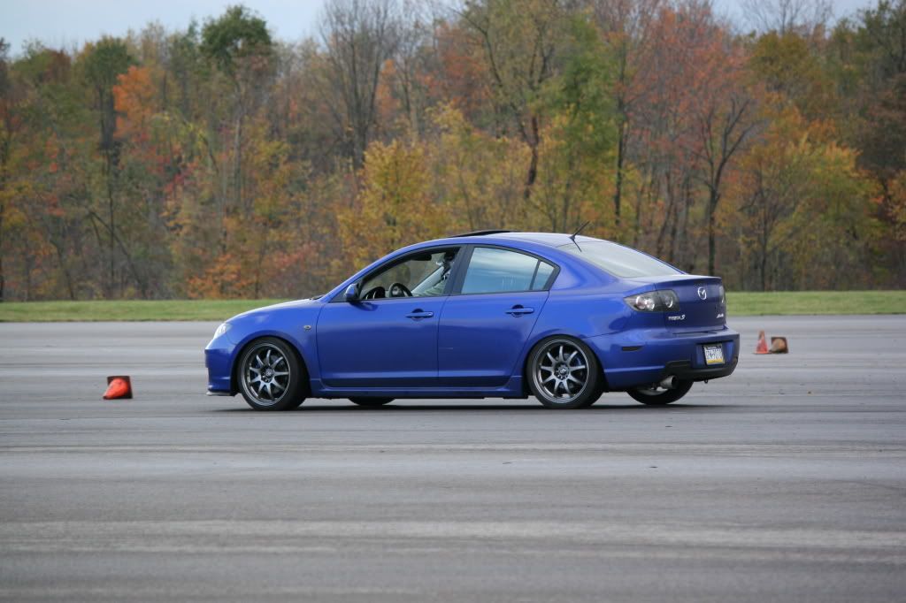 http://i210.photobucket.com/albums/bb276/coondogg15210/AutoX%2010-25/IMG_2242.jpg