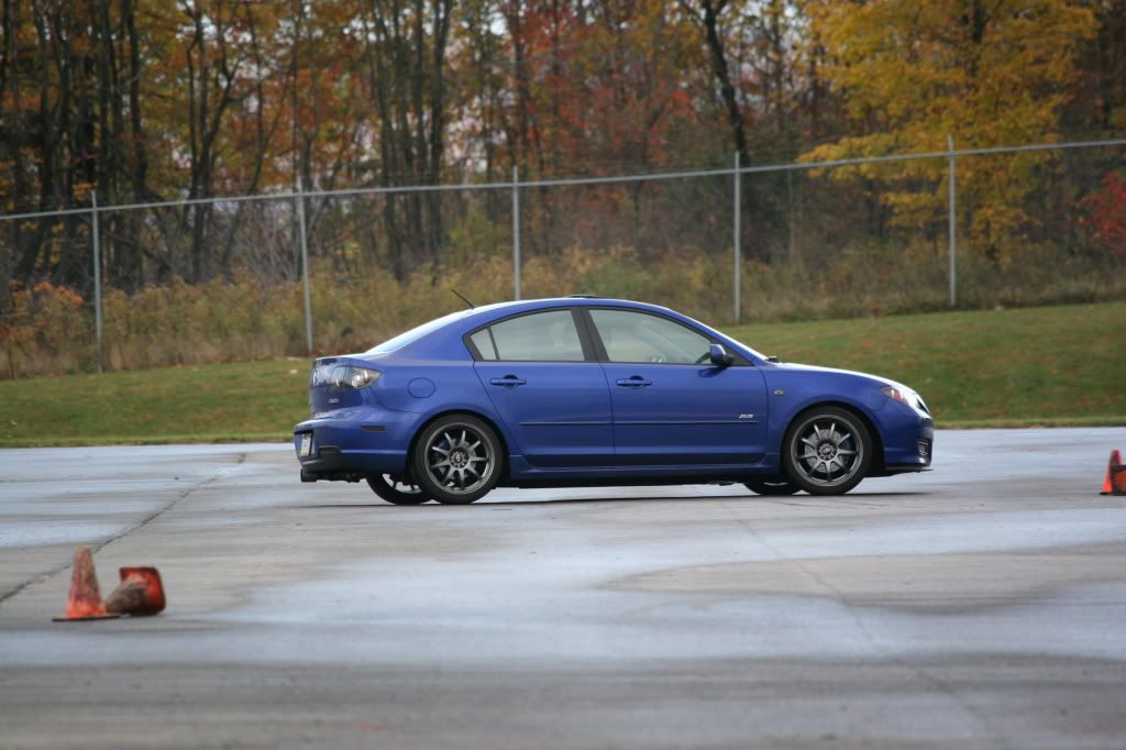 http://i210.photobucket.com/albums/bb276/coondogg15210/AutoX%2010-25/IMG_2258.jpg