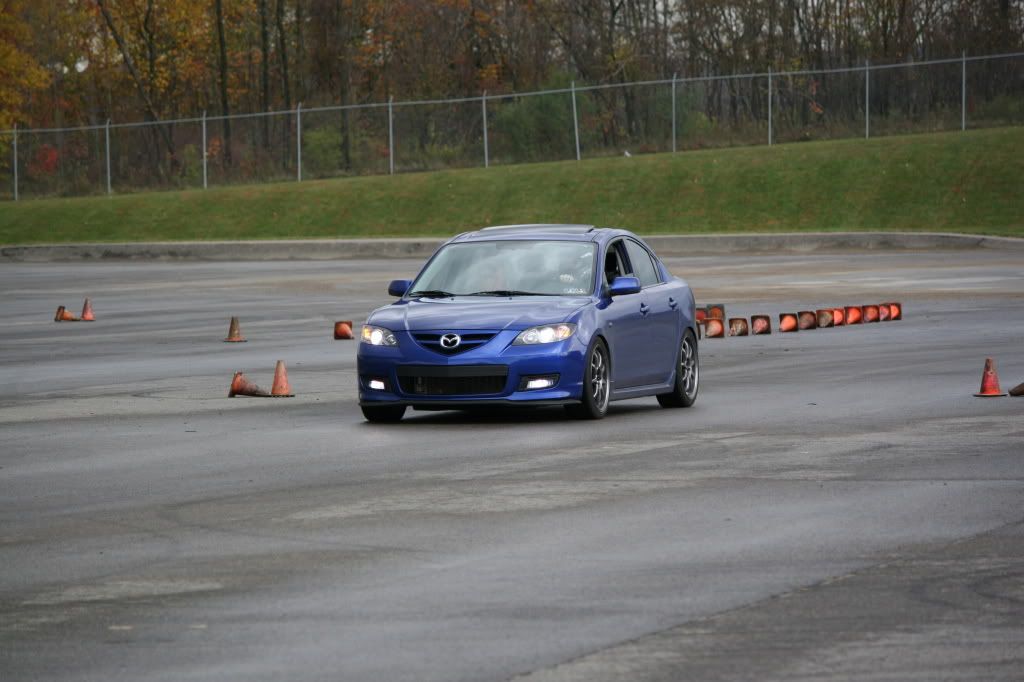 http://i210.photobucket.com/albums/bb276/coondogg15210/AutoX%2010-25/IMG_2585.jpg