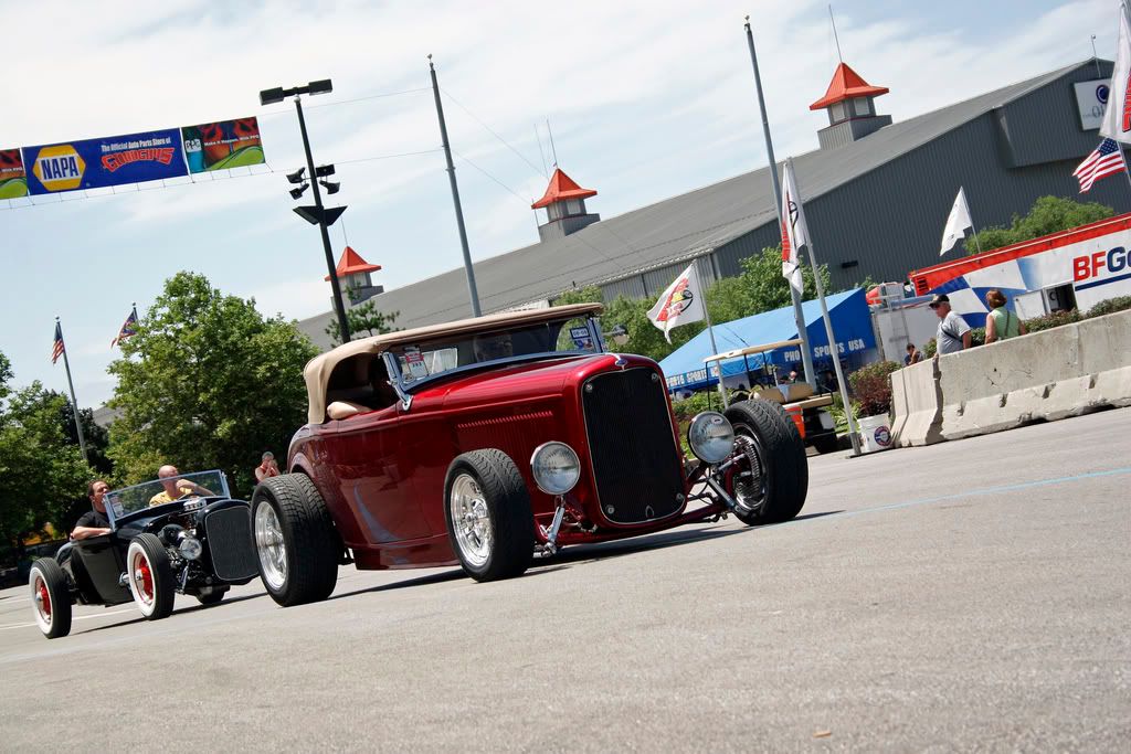 http://i210.photobucket.com/albums/bb276/coondogg15210/GoodGuys2008/37f59ccf.jpg