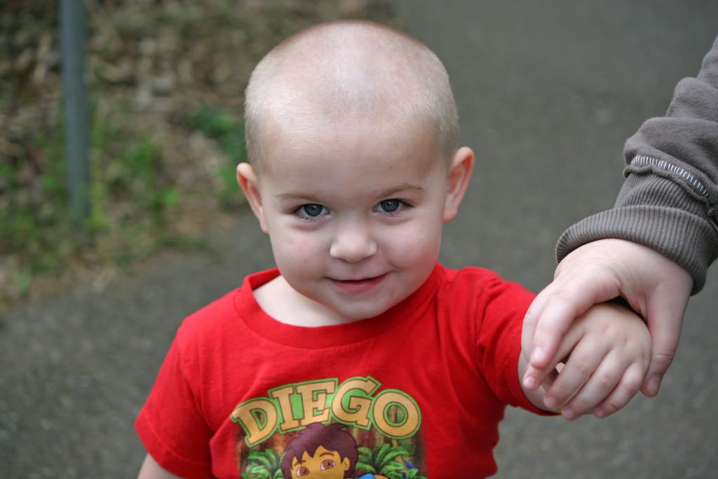 IMAGE: http://i210.photobucket.com/albums/bb276/coondogg15210/Zoo%206-18-08/f7752dfb.jpg