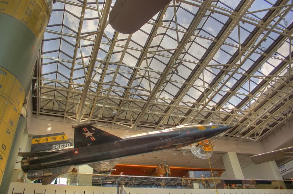 IMAGE: http://i210.photobucket.com/albums/bb276/coondogg15210/airspace%20HDR/d0ee0d33.jpg