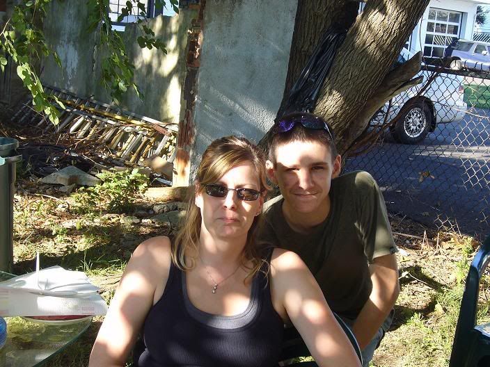 http://i210.photobucket.com/albums/bb94/Codeblue91/039.jpg