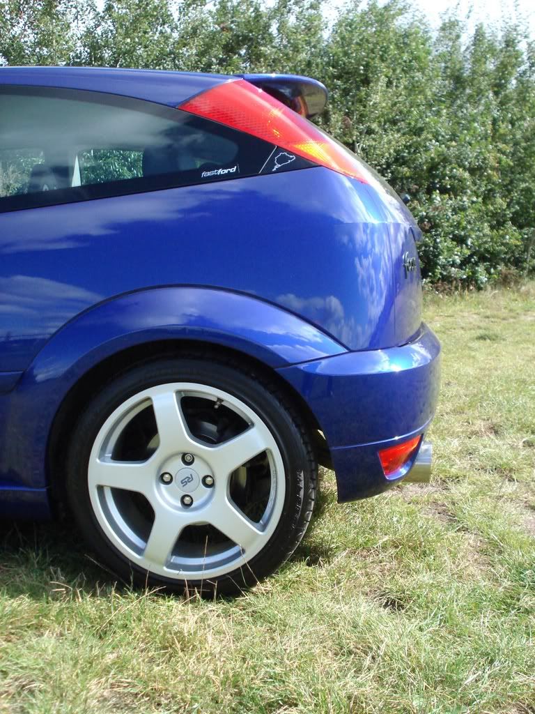 [img width=768 height=1024]http://i210.photobucket.com/albums/bb99/djdjrob/DSC00354.jpg[/img]