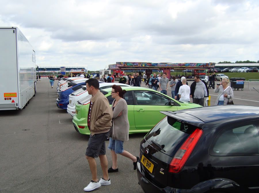 [img width=900 height=672]http://i210.photobucket.com/albums/bb99/djdjrob/DSC02636.jpg[/img]